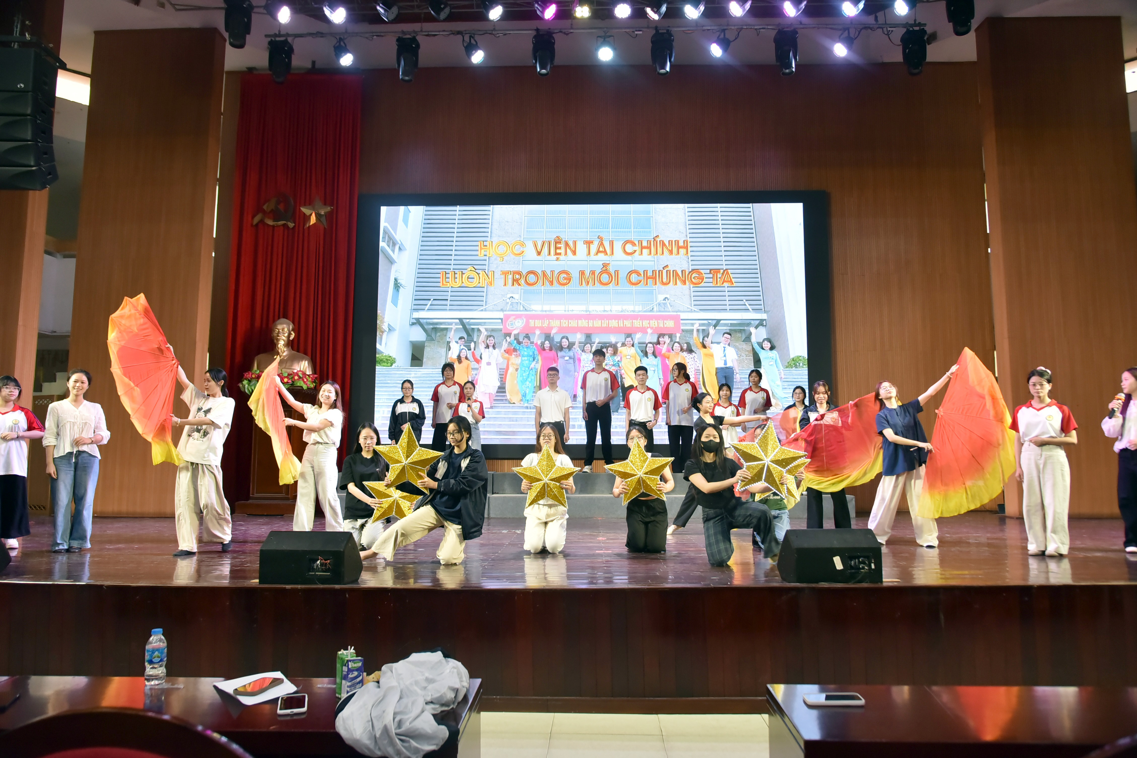 Đội thi Học viện Tài chính sẵn sàng cho “Hội thi Olympic Triết học” năm 2026